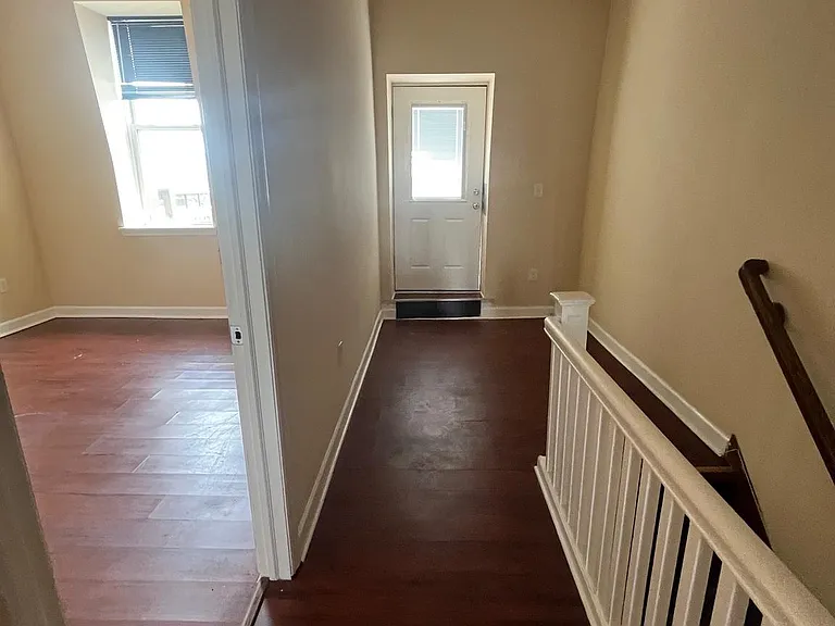 334 S Broad St #3 — Photo 8