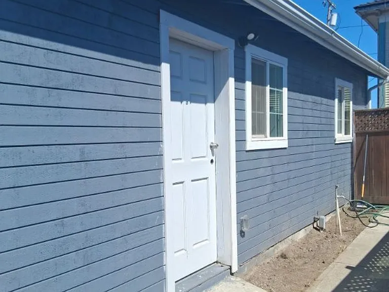109 Atkinson Ln — Photo 1