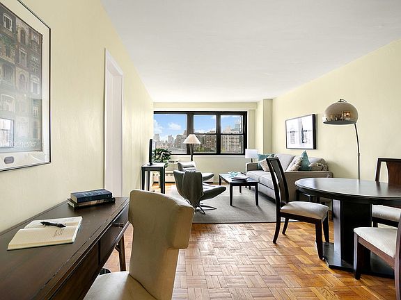 2nd image of 210 E 15th St APT 12E