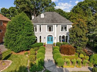 5312 Fairburn Dr, Winston Salem, NC 27106