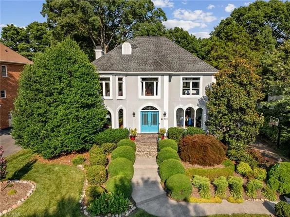 5312 Fairburn Dr, Winston Salem, NC 27106