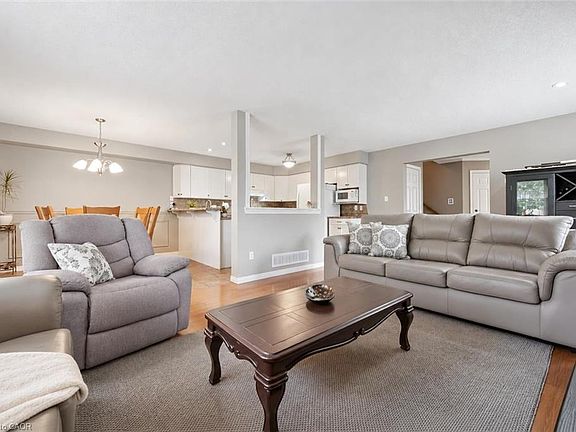 5th image of 4 Hunt St