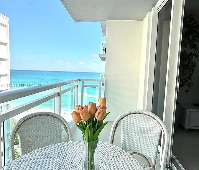 6917 Collins Ave #1206 — Photo 15