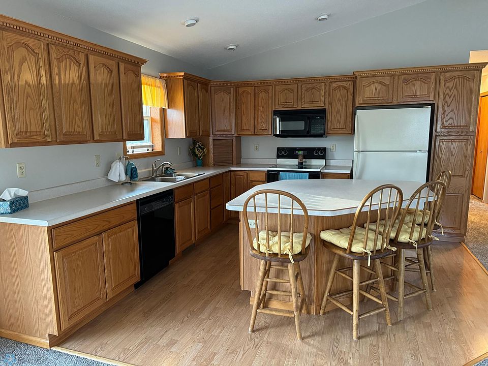 306 3rd St NW, Rothsay, MN 56579 Zillow