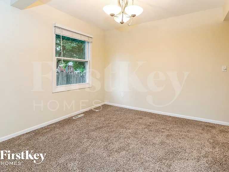 800 Shady Ln — Photo 6