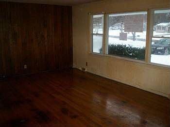 2nd image of 143 Sherwood Dr