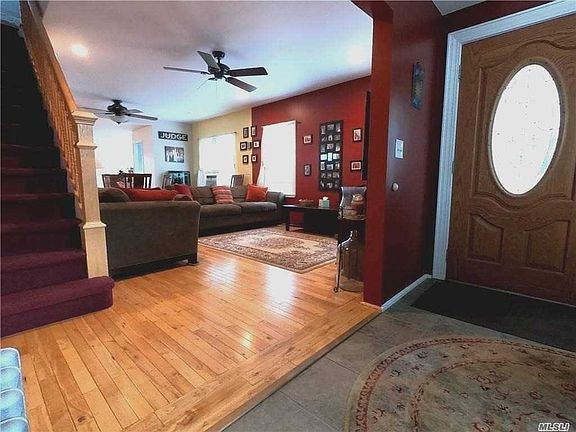 3rd image of 6909 Sybilla St