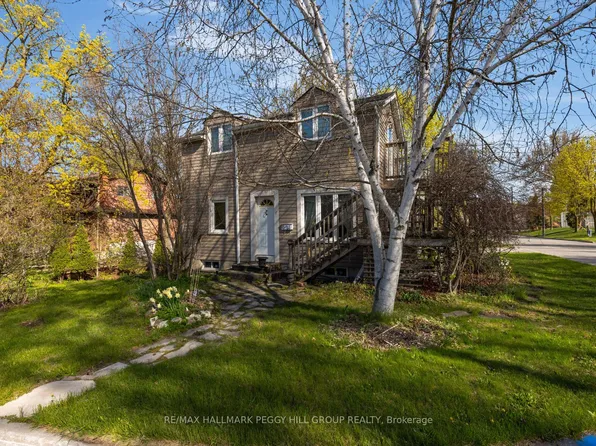 621 Lydia St, Newmarket, ON L3Y 1M4