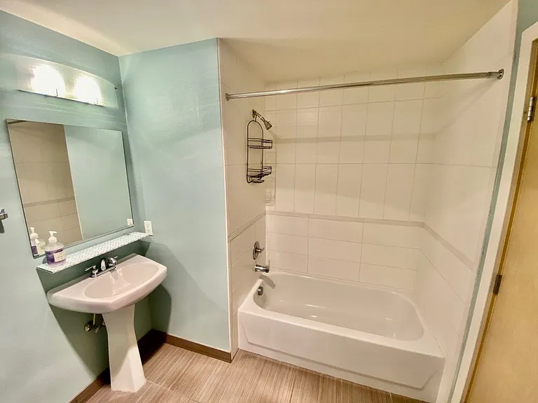 1620 Belmont Ave #221 — Photo 9
