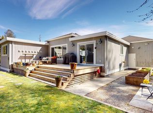 1110 Laramee Rd, Squamish, BC V0N1H0