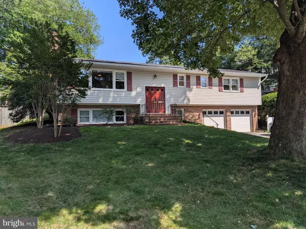 1933 Relda Ct, Falls Church, VA 22043