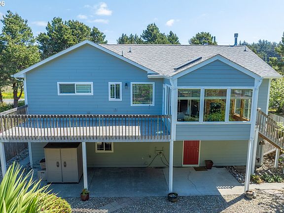 5th image of 3956 Beach Loop Dr SW