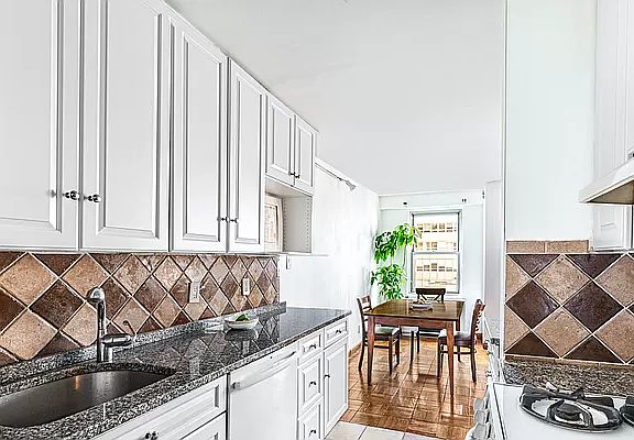 2nd image of 60 W 13th St APT 10F