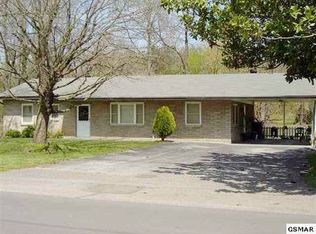 3951 S River Rd, Pigeon Forge, TN 37863