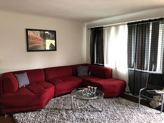 2nd image of 2859 Orland Ave
