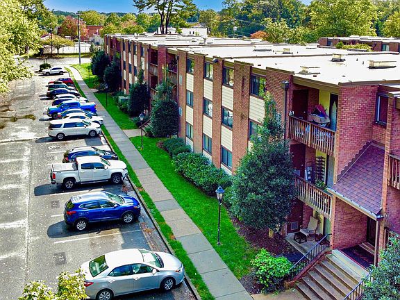 3rd image of 10723 West Dr APT 203