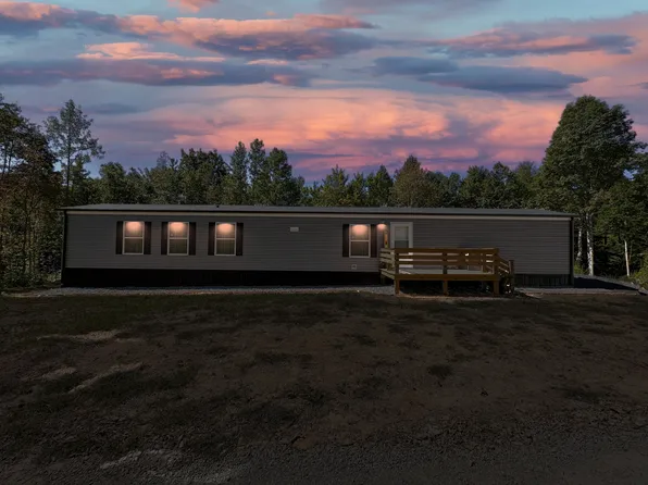 2082 Hazel Patch Rd, East Bernstadt, KY 40729