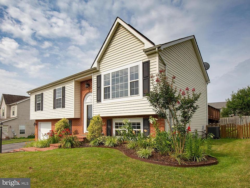 1st image of 111 Camden Dr