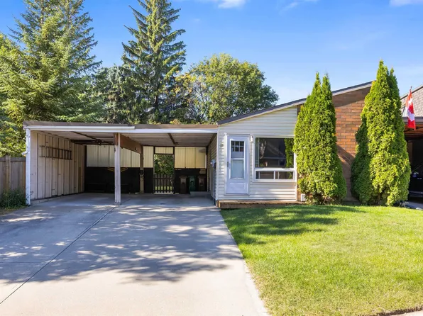 31 Greenfield Est, Saint Albert, AB T8N 2G2