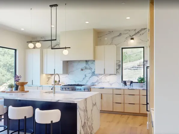 3921 Flintridge Drive, Santa Rosa, CA 95403