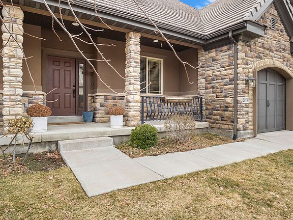 3rd image of 2073 W Shadow Wood Dr N