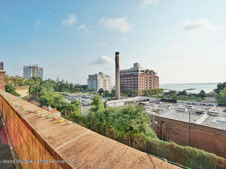 155 Bay St #2C — Photo 20