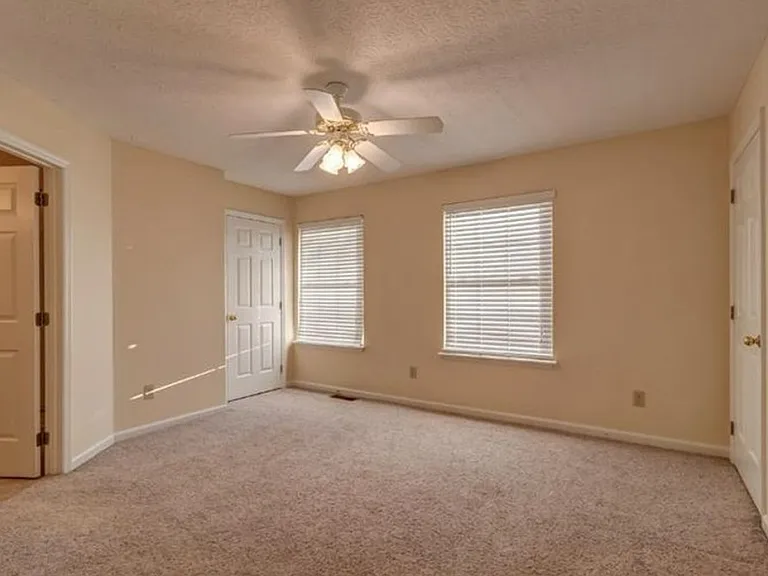 313 Drew Ln — Photo 8