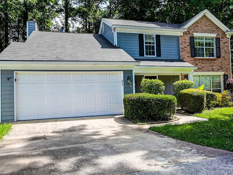 4941 Tanners Spring Dr — Photo 2