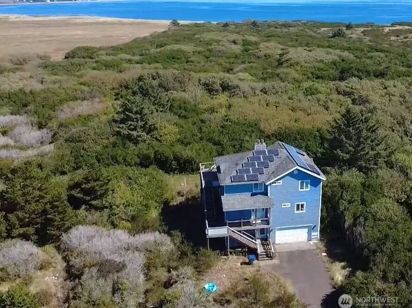 1264 E Ocean Shores Boulevard SW, Ocean Shores, WA 98569