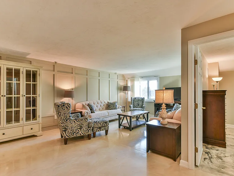 44 Elm St #306 — Photo 6
