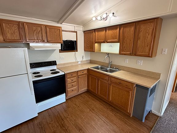 4th image of 1205 La Crescent St #4