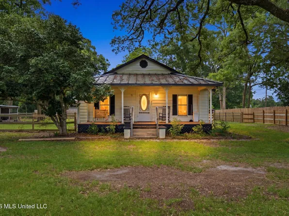 1230 Weeks Rd, Lucedale, MS 39452