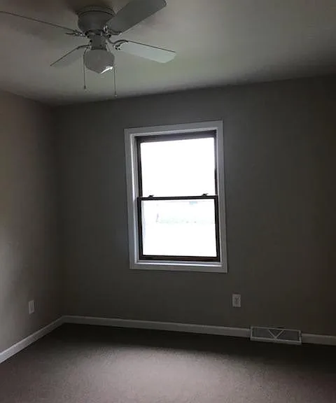 629 Edmund St #B — Photo 15