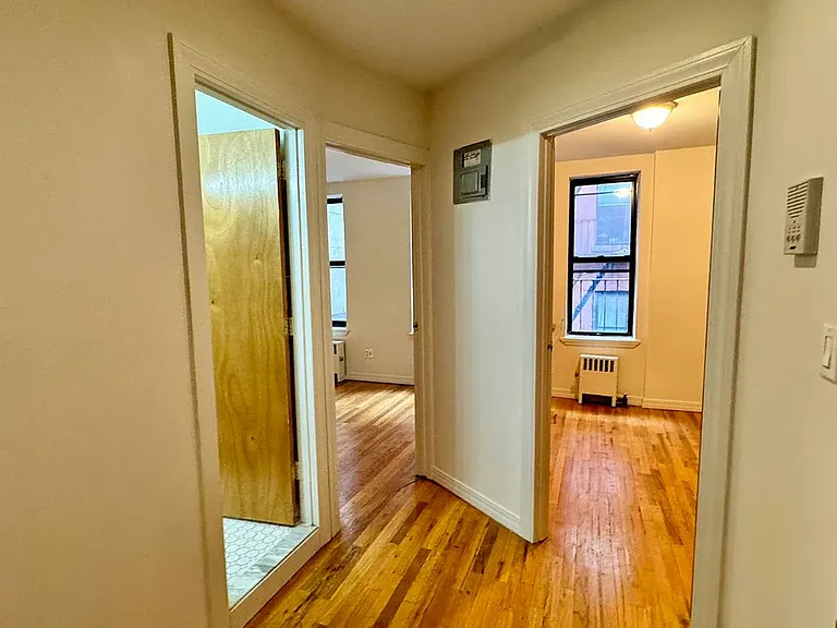 115 Essex St #4C — Photo 9
