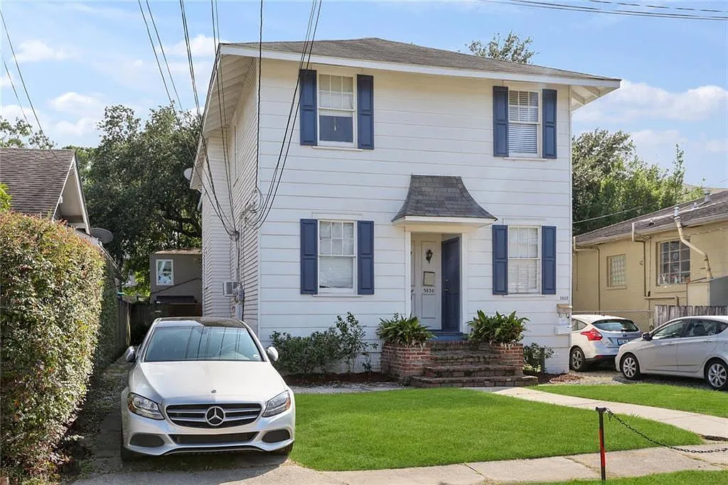 4 bed, 2100 sqft, $4,400 — Photo 1