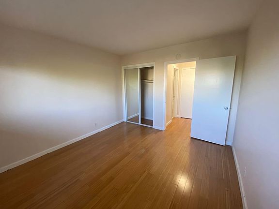 2nd image of 2637 Centinela Ave #6