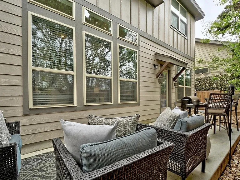 9710 Tanglemede St — Photo 25
