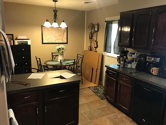 4th image of 110 Lancelot Ct APT 5