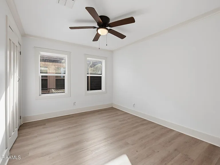 104 Howard Ave — Photo 14