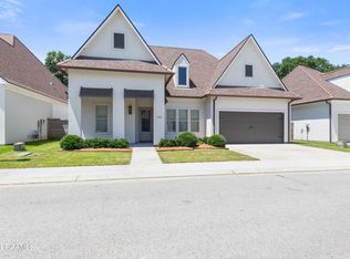 104 Drifting Sands Ln, Lafayette, LA 70503