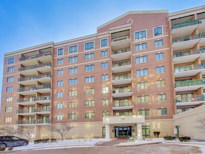 770 Pearson St #2-207, Des Plaines, IL, 60016