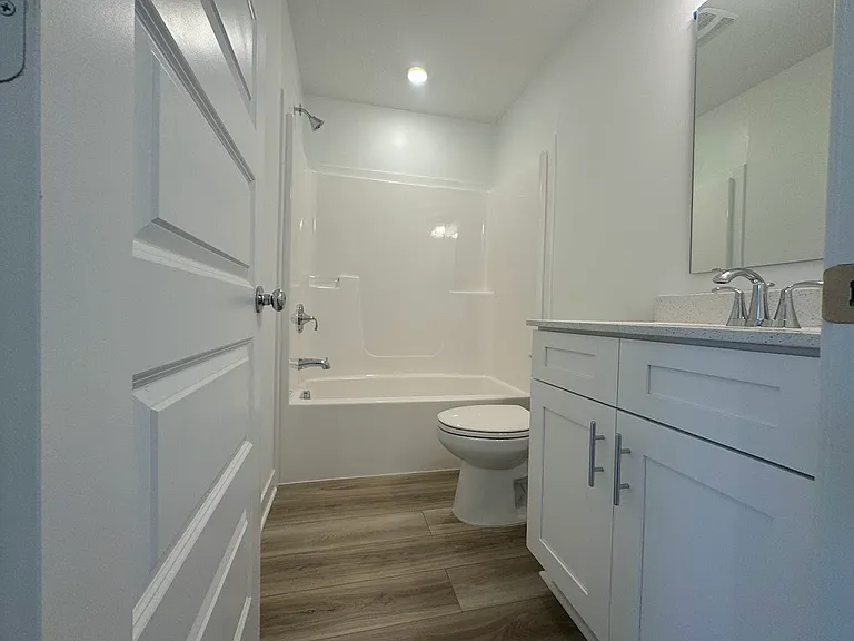 13847 Gatsby Dr — Photo 84