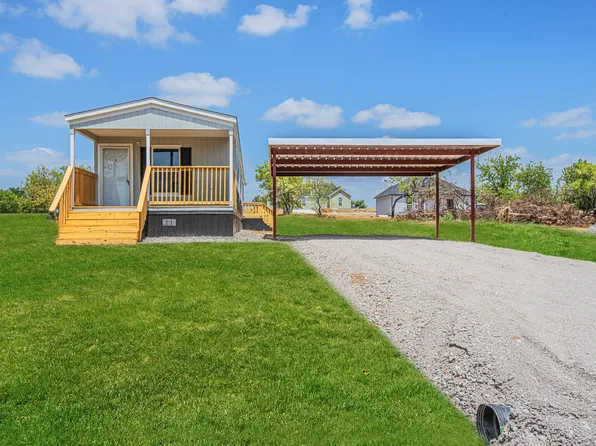 211 Overland Trl, Bridgeport, TX 76426