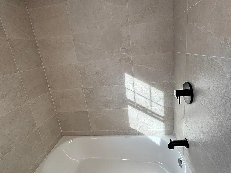 1701 Tamiami Rd — Photo 8