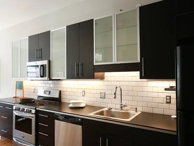 3304 S 18th St #1 — Photo 3