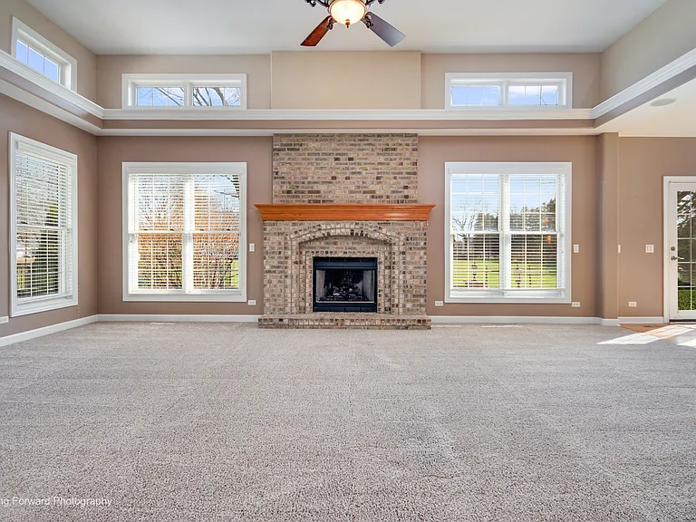 24833 Winterberry Ln — Photo 10