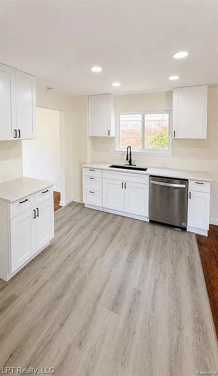 3 bed, 1500 sqft, $2,500 — Photo 3