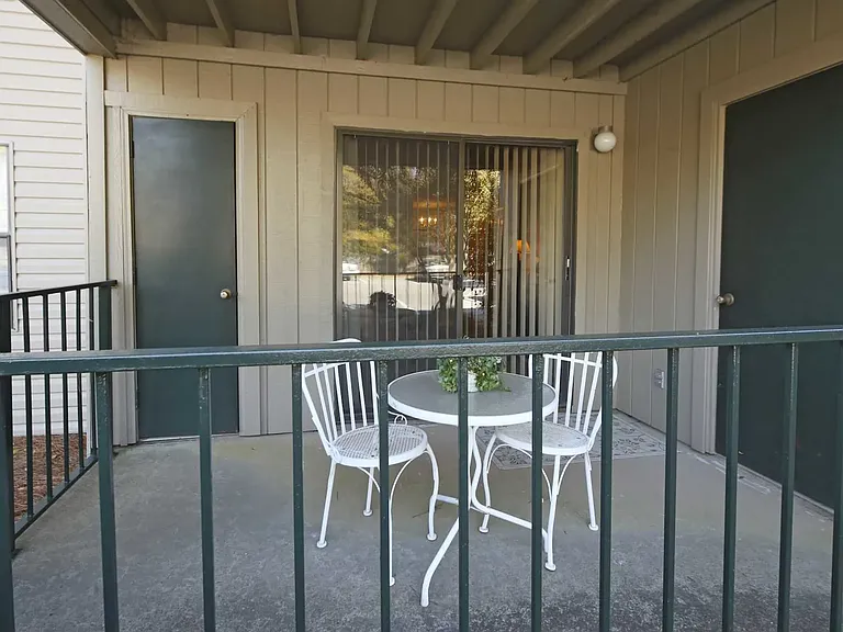 Royal Hills — Photo 24