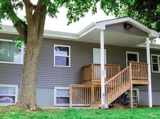425 New York Ave APT 2, Creston, IA 50801