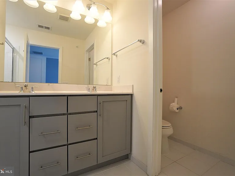 6 Manchester Dr — Photo 24